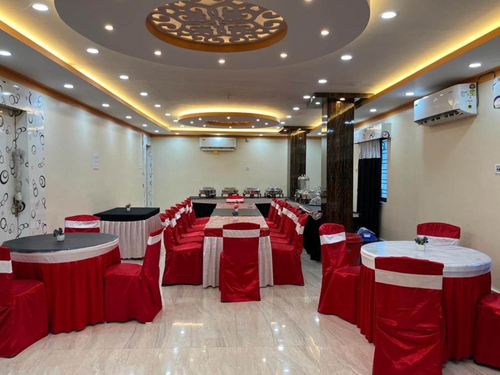 Anurag Palace Best Hotel In Agartala Ngoại thất bức ảnh